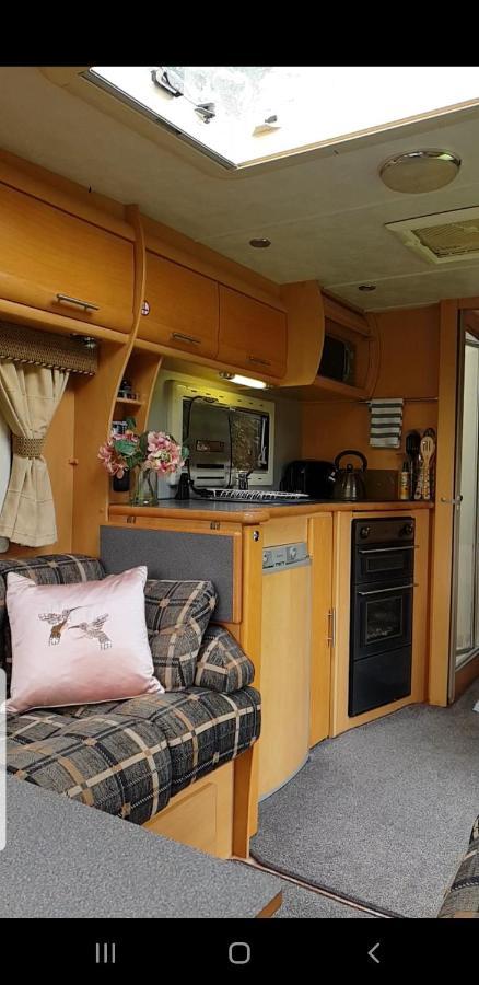 Self Contained Holiday Home Caravan Corsham Esterno foto