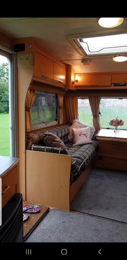 Self Contained Holiday Home Caravan Corsham Esterno foto