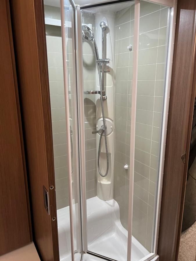 Self Contained Holiday Home Caravan Corsham Esterno foto