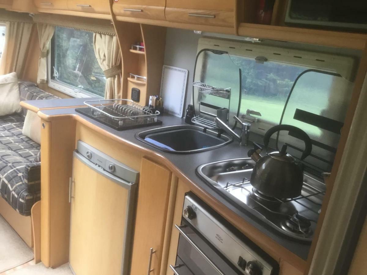Self Contained Holiday Home Caravan Corsham Esterno foto